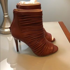 NIB BCBGeneration open toe booties